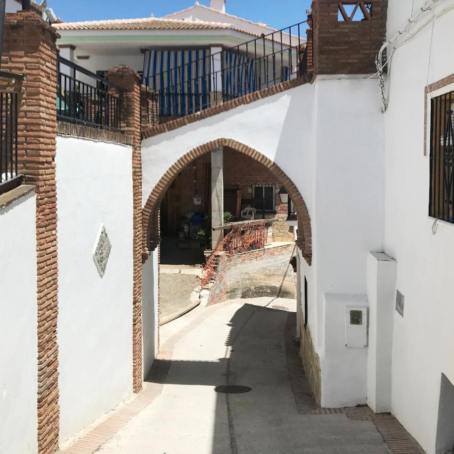 Alquiler Rural Cutar, Casa Robles Villa Exterior photo